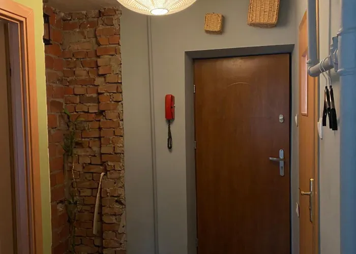 Lägenhet Male Mieszkanie W Centrum Miasta Bezplatny Parking *